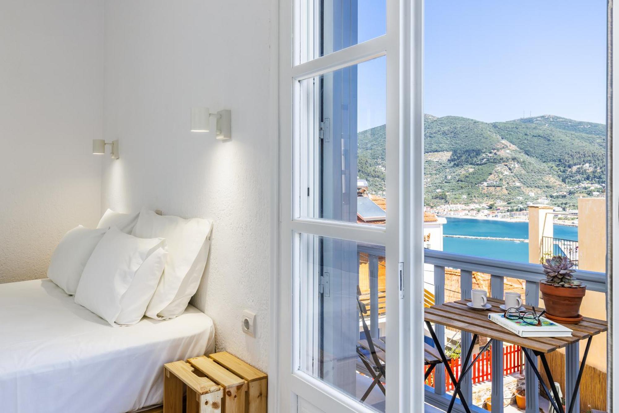 The Botanist Guesthouse Skopelos Eksteriør billede